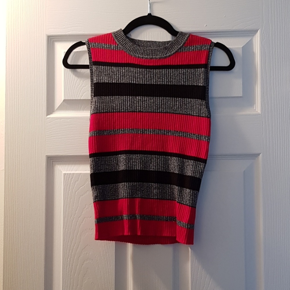 NWT Forever 21 Sleeveless Rib Knit Crop Top